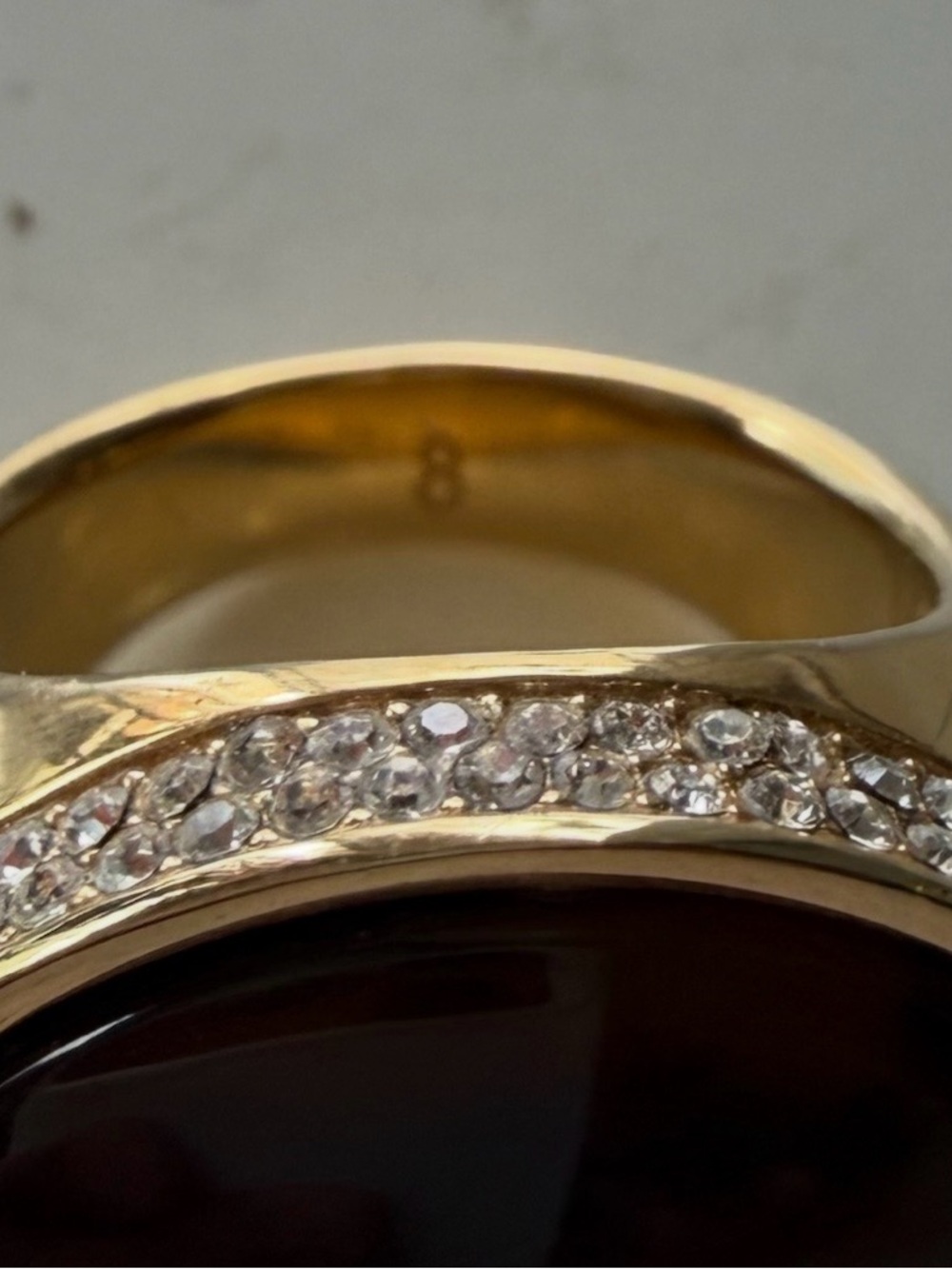 Vintage inspired Michael Kors Gold Tone & Tortoise Cocktail Ring - Picture 8 of 11